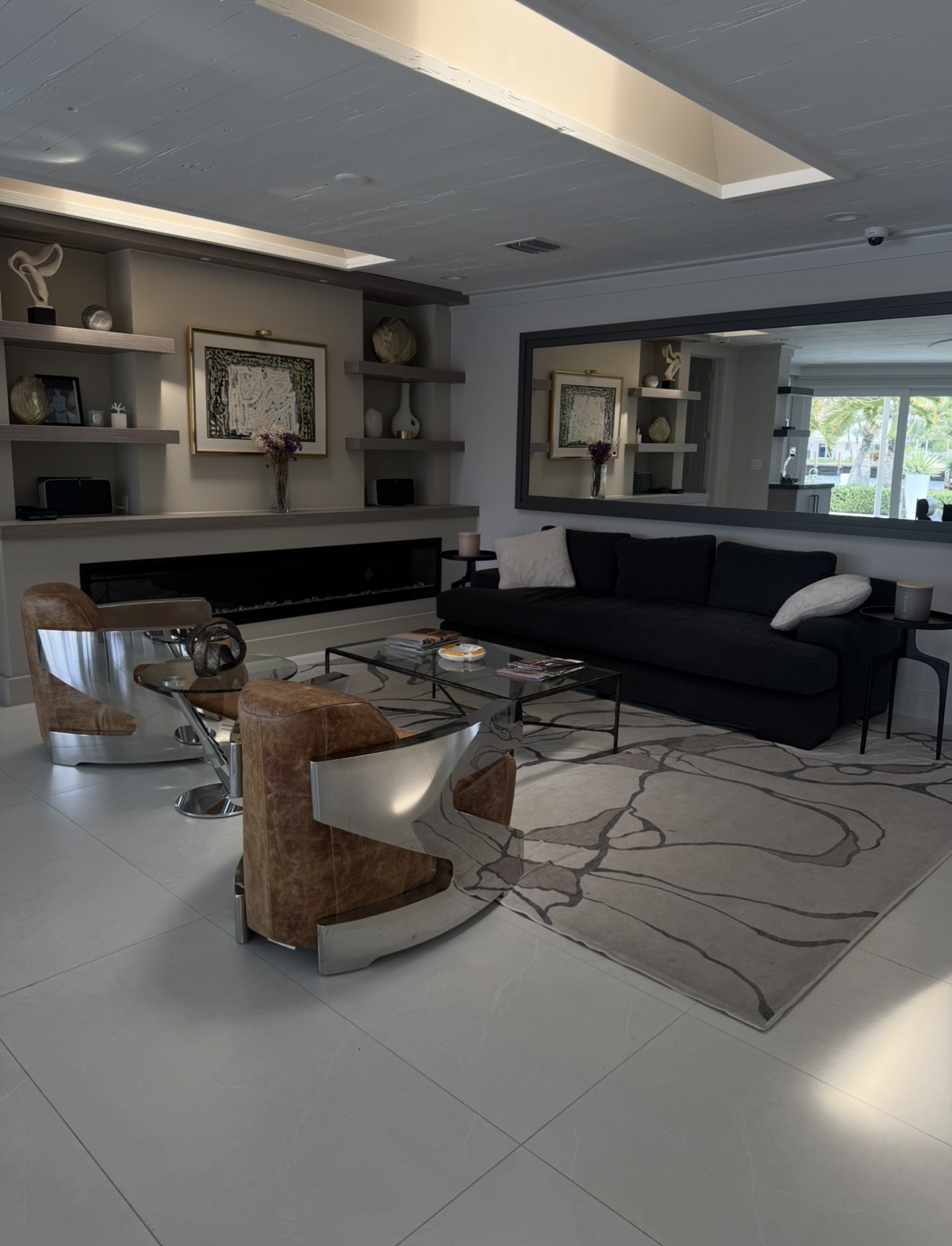 Bright modern kitchen